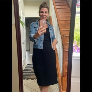 Vintage Norton McNaughton black pencil skirt; size 8.